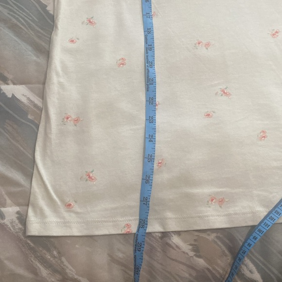 Gap XL Favorite tee beige w orangish flowers 60 cot 40 modal stretch ptp 22 NWT - Picture 9 of 9